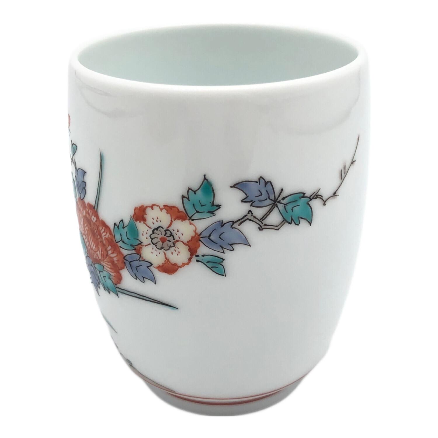 十五代柿右衛門 (ジュウゴダイカキエモン) 湯呑み 錦 牡丹鳥文