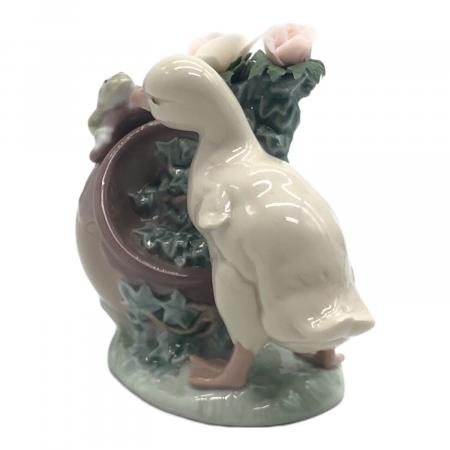 LLADRO (リヤドロ) フィギュリン お庭で(アヒルとカエル)｜トレファク
