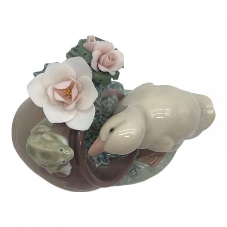 LLADRO (リヤドロ) フィギュリン お庭で(アヒルとカエル