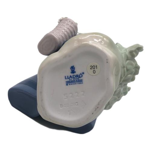 LLADRO (リヤドロ) フィギュリン きれいな花ばかり