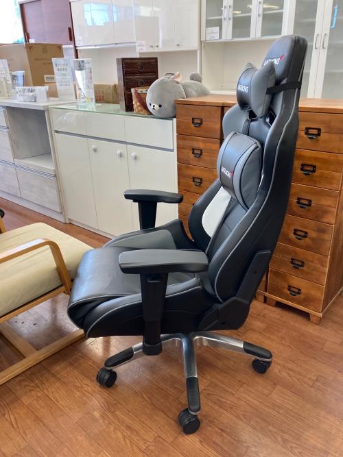 AK Racing (エーケーレーシング) ゲーミングチェア ブラック×ホワイト