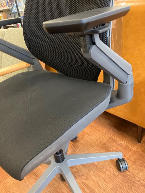 Steelcase (スチルケース) ゲーミングチェア ブラック Gesture