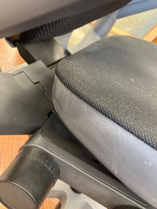 Steelcase (スチルケース) ゲーミングチェア ブラック Gesture