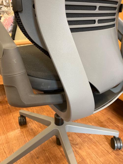 Steelcase (スチルケース) ゲーミングチェア ブラック Gesture