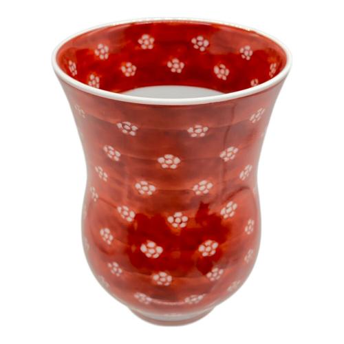 源右衛門窯 (ゲンエモンガマ) 湯呑み 9.5cm 赤絵梅地紋