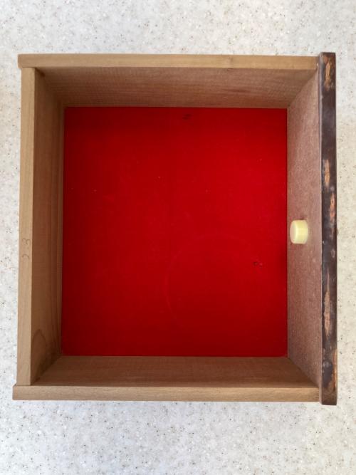 桜皮細工 (オウヒザイク) 3段小箪笥 ｜トレファクONLINE