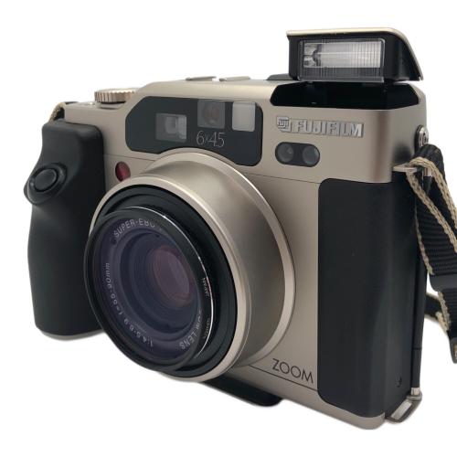 FUJIFLM フィルムカメラ GA645ZI 現状販売 ファインダー左上隅に内部