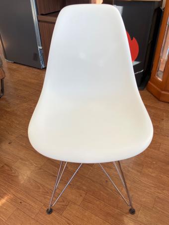 Herman Miller (ハーマンミラー) イームズサイドシェルチェア ホワイト