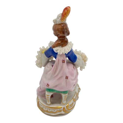 Volkstedt（フォルクシュテット） フィギュリン ハープを弾く貴婦人