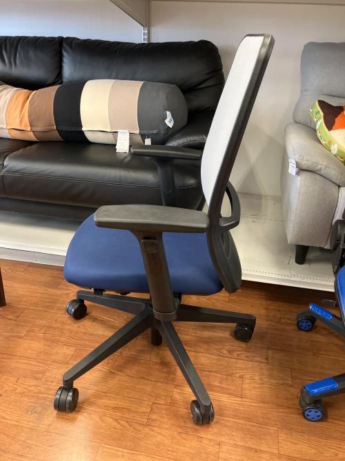 Steelcase (スチールケース) ハイバックオフィスチェア ネイビー×グレー