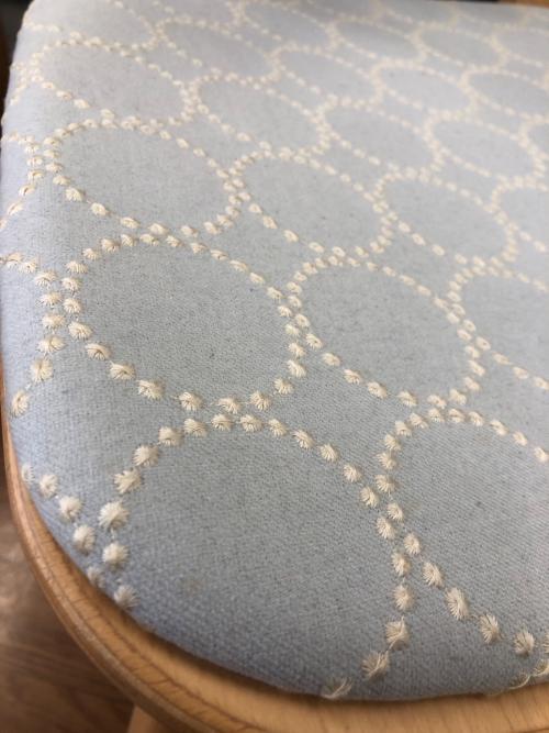 MARUNI (マルニ) ラウンディッシュチェア 307 ライトグレー×ナチュラル