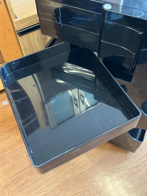 ボビーワゴン ブラック　ジョエ・コロンボ	3段5トレイ