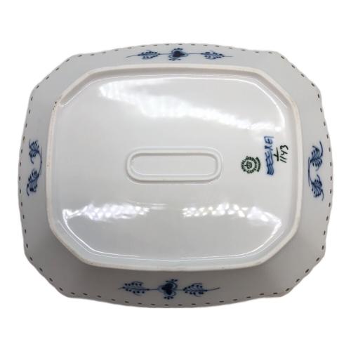 ROYAL COPENHAGEN (ロイヤル・コペンハーゲン) プレート 26 ブルーフルーテッド・プレイン