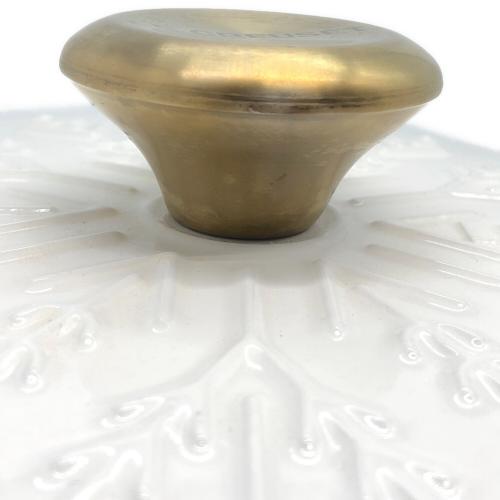 LE CREUSET (ルクルーゼ) 両手鍋 ホワイト シグニチャー ビュッフェ・キャセロール スノーフレーク