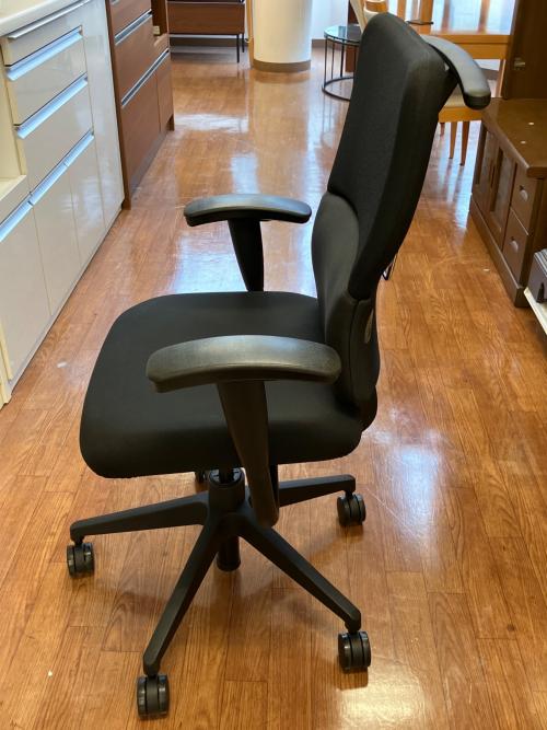 Steelcase (スチールケース) オフィスチェア ブラック Let’s B(レッツビー)シリーズ