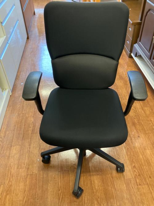 Steelcase (スチールケース) オフィスチェア ブラック Let’s B(レッツビー)シリーズ