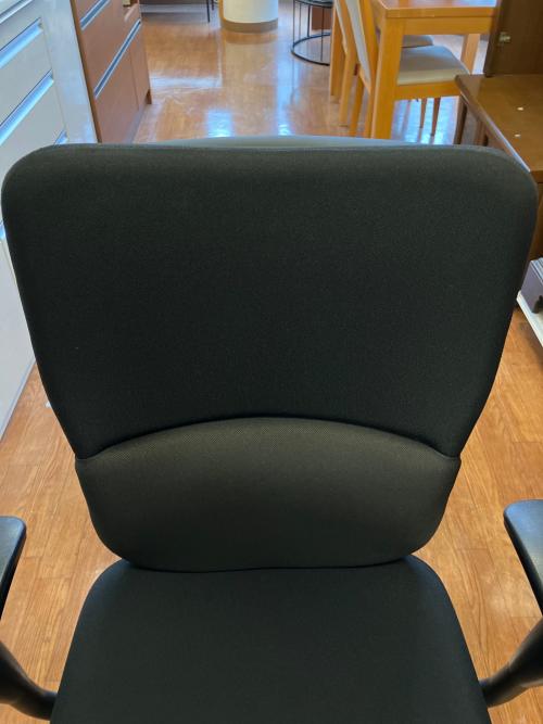 Steelcase (スチールケース) オフィスチェア ブラック Let’s B(レッツビー)シリーズ