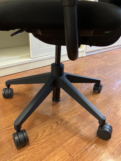 Steelcase (スチールケース) オフィスチェア ブラック Let’s B(レッツビー)シリーズ