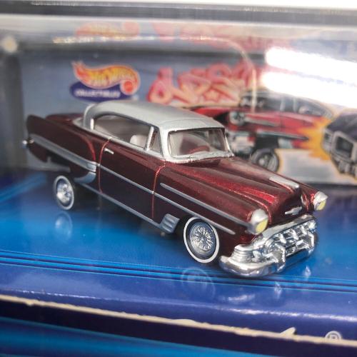 超美品未開封品❗1/64 ホットウィール　LOWRIDER MAGAZINE HOT WHEELS (ホットウィールズ) LOWRIDER MAGAZINE ミニカー 箱ヒビ