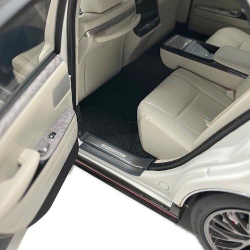 AUTOart (オートアート) 1/18 toyata Century モデルカー