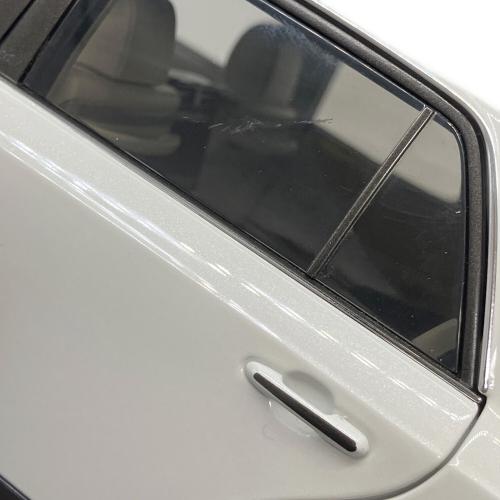 AUTOart (オートアート) 1/18 toyata Century モデルカー