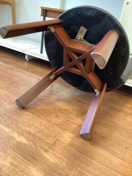 Razer (レイザー) 回転メリーチェア ブラウン