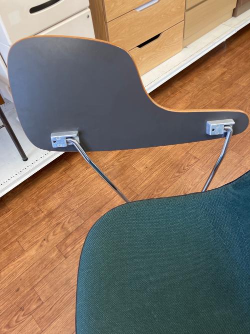 Herman Miller (ハーマンミラー) チェア スクールベースサイドシェルチェア  ブラック×ナチュラル グリーン×ホワイト
