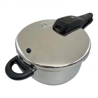 WMF (ヴェーエムエフ) 圧力鍋 4.5L PSCマーク(圧力鍋)有 PERFECTS