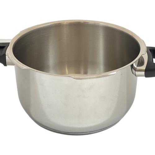 WMF (ヴェーエムエフ) 圧力鍋 4.5L PSCマーク(圧力鍋)有 PERFECTS