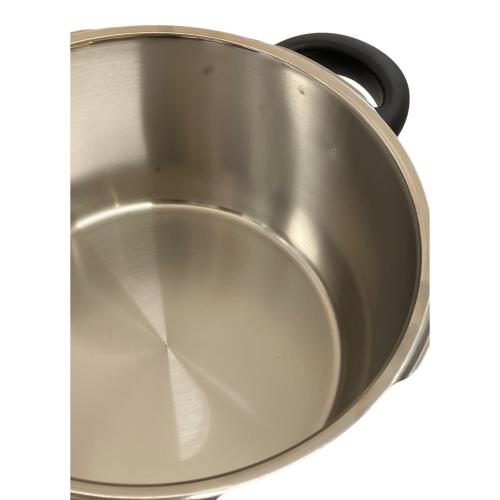 WMF (ヴェーエムエフ) 圧力鍋 4.5L PSCマーク(圧力鍋)有 PERFECTS