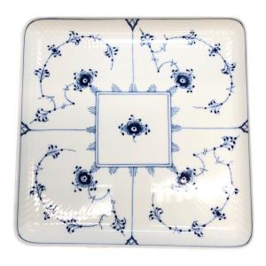 ROYAL COPENHAGEN (ロイヤル・コペンハーゲン) スクエアプレート ブルーフルーテッド・メガ