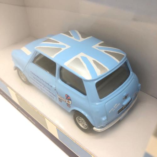 CORGI (コーギ) CLASSIC MINI COOPER モデルカー ジョージ王子誕生記念モデル