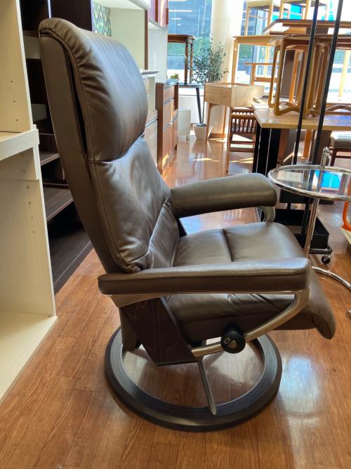 Ekornes (エコーネス) リクライニングチェアー ライトブラウン