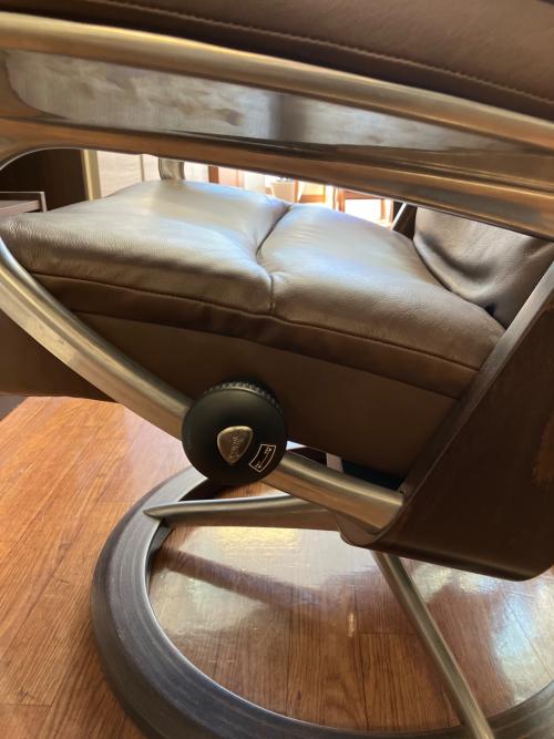 Ekornes (エコーネス) リクライニングチェアー ライトブラウン