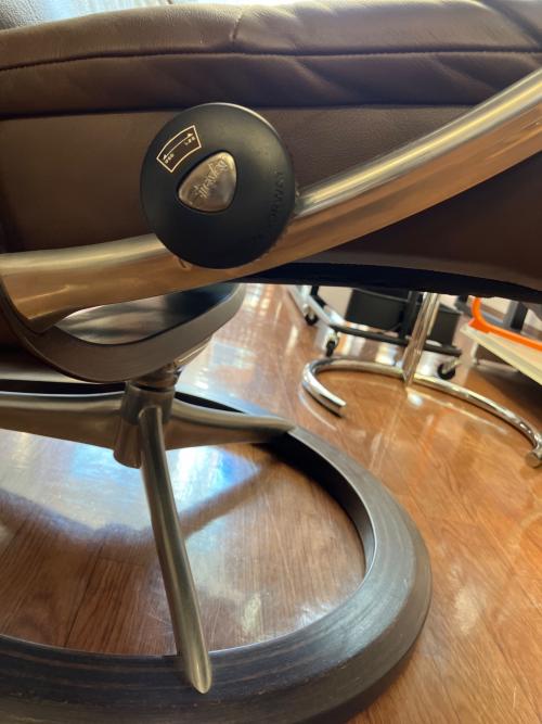 Ekornes (エコーネス) リクライニングチェアー ライトブラウン
