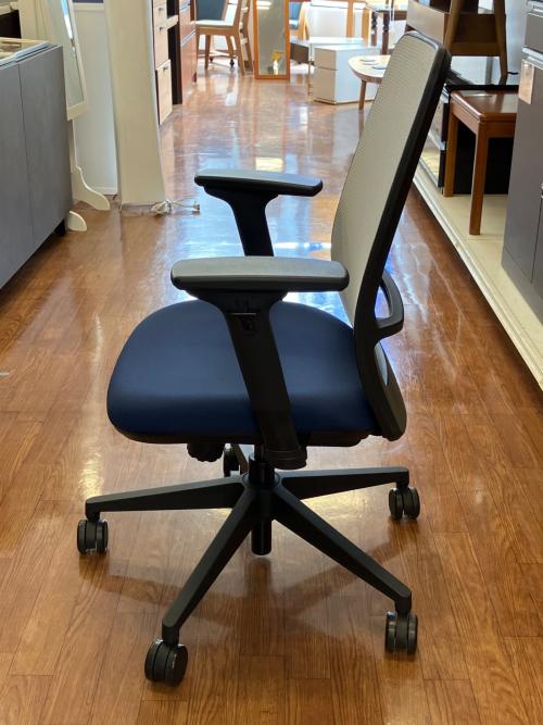 Steelcase (スチールケース) ワークチェアー ブルー×グレー×ブラック