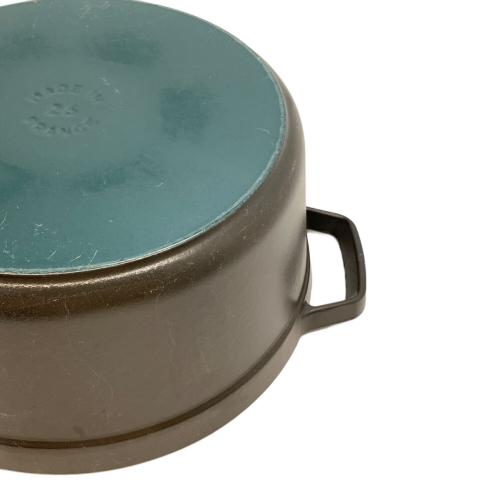 Staub (ストウブ) ピコ・ココット ブラック
