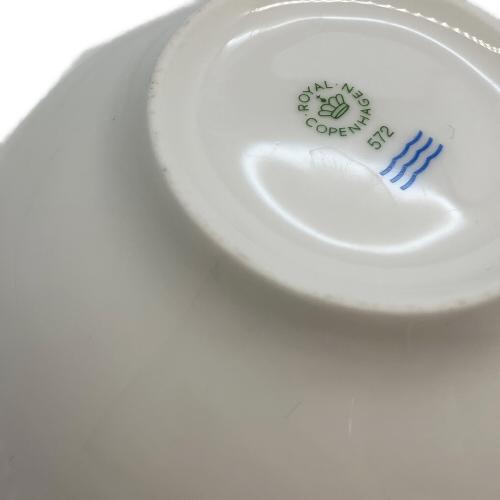 ROYAL COPENHAGEN (ロイヤル・コペンハーゲン) ボウル 572 ホワイト 花柄 ホワイトエレメンツ