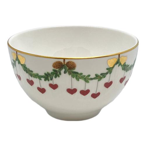 ROYAL COPENHAGEN (ロイヤル・コペンハーゲン) ボウル 572 ホワイト 花柄 ホワイトエレメンツ