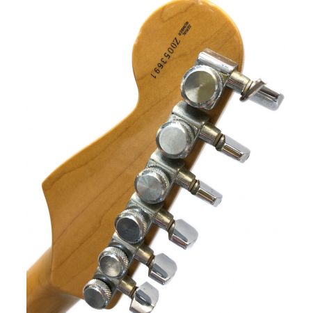 FENDER (フェンダー) エレキギター ケースアーム欠品 American deluxe Stratocaster 動作確認済み