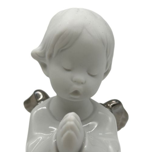 LLADRO (リヤドロ) フィギュリン 可愛いお祈り 4538