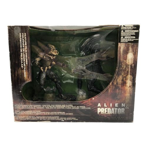 エイリアンVSプレデター (エイリアンバーサスプレデター) フィギュア SETSPAWN.COM DELUXE BOXED