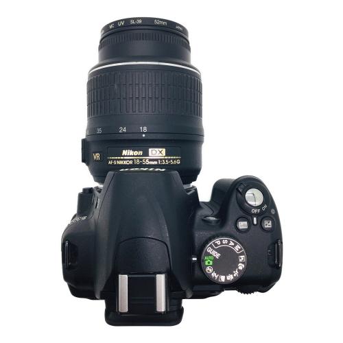 Nikon (ニコン) デジタル一眼レフカメラ D3000 ＜セットレンズ＞・AF-S DX NIKKOR 18-55mm F3.5-5.6G VR（35mm判換算で27-82.5mm）