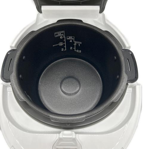CUCKOO (クック) 炊飯器 premium NEW 圧力名人SP ST0605F 2025年製