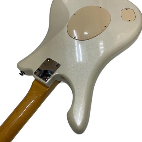 YAMAHA (ヤマハ) エレキギター @ Π ストラトキャスタータイプ SGV-800 Pearl Snow White 動作確認済み QL05141