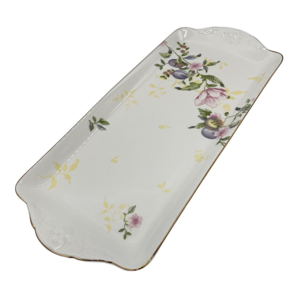 Wedgwood (ウェッジウッド) サンドイッチプレート スウィートプラム