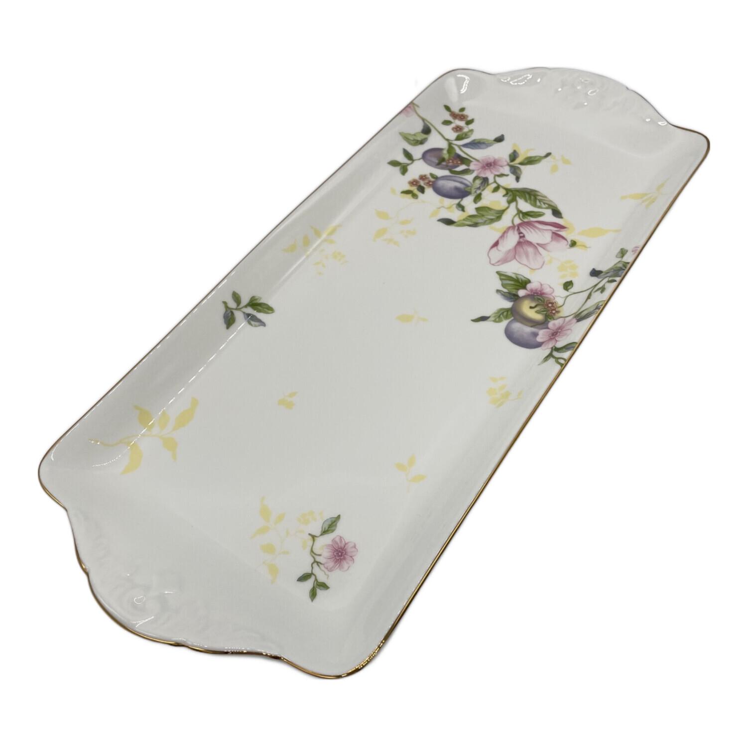 Wedgwood (ウェッジウッド) サンドイッチプレート スウィートプラム
