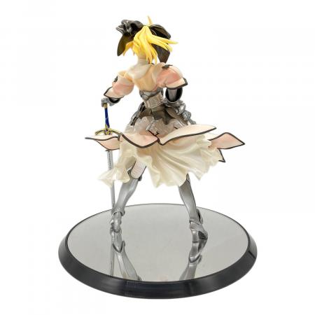 Gift (ギフト) フィギュア Fate/unlimited codes セイバー・リリィ 1/8