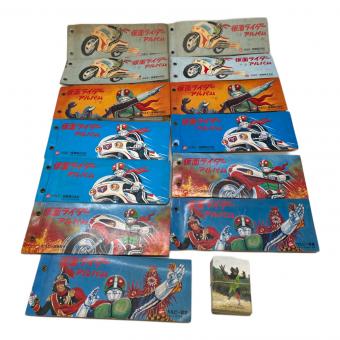 仮面ライダーカードセット 旧カルビー カルビー製菓 アルバム付 約500枚