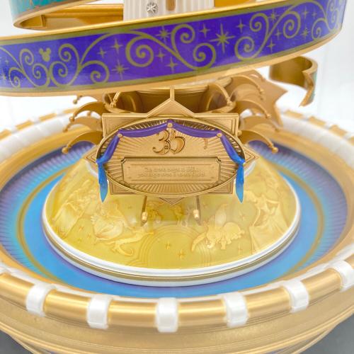 セレブレーションタワーフィギュア ディズニーグッズ